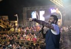 صور| تامر حسني يشعل «الساحل» بحفل كامل العدد