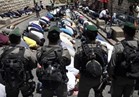 استمرار الصلوات على أبواب المسجد الأقصى وشوارع القدس المحتلة