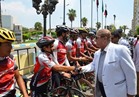 محافظ الاسماعيلية يستقبل فريق ماراثون الدراجات الهوائية
