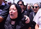 انهيار سميرة عبد العزيز أثناء تشيع جثمان السيناريست محفوظ عبد الرحمن |صور
