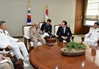 وزير الدفاع يبحث سبل التعاون مع كبار المسئولين بكوريا الجنوبية 
