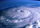 إعصار "دوكسوري" يودي بحياة 6 أشخاص ويدمر 30 ألف منزل في فيتنام